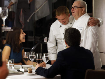 Juan Mari Arzak, un cameo muy especial en 'All&iacute; Abajo'