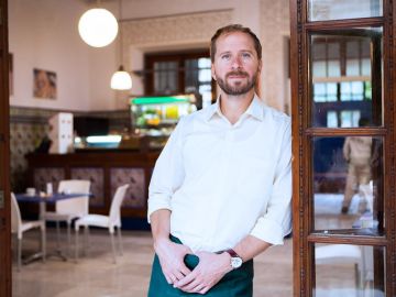 Alberto L&oacute;pez es Rafi en 'All&iacute; Abajo'