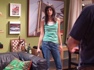 Carlota le pone las cosas difíciles a Lucas Carlota le pone las cosas difíciles a Lucas