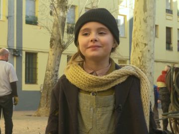 Laura Quirós da vida a la pequeña Marta en ‘La Valla’: “Es una niña muy inocente”