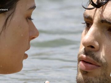Carolina le dice a Leandro que sabe que él y Celeste son amantes en 'Amores robados'