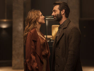 La pasi&oacute;n turca - Temporada 1 - Cap&iacute;tulo 1: Temblorosa ante ti